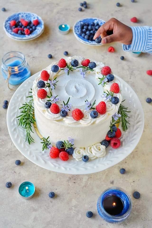 Mixed Berry Cake